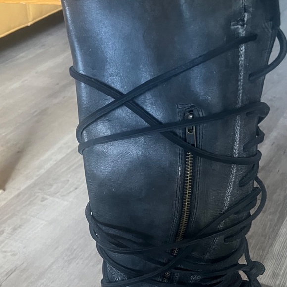 Only worn them twice cuz my feet started shrinking! - Picture 3 of 3